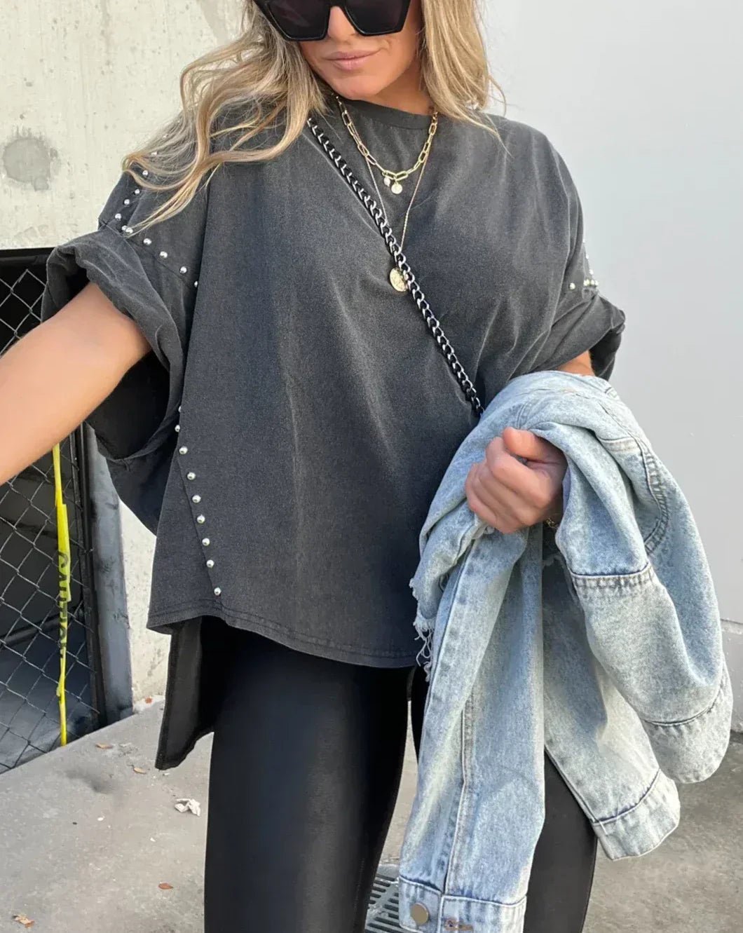 Esmée | Oversized T-shirt met studs - ShanovaShanova